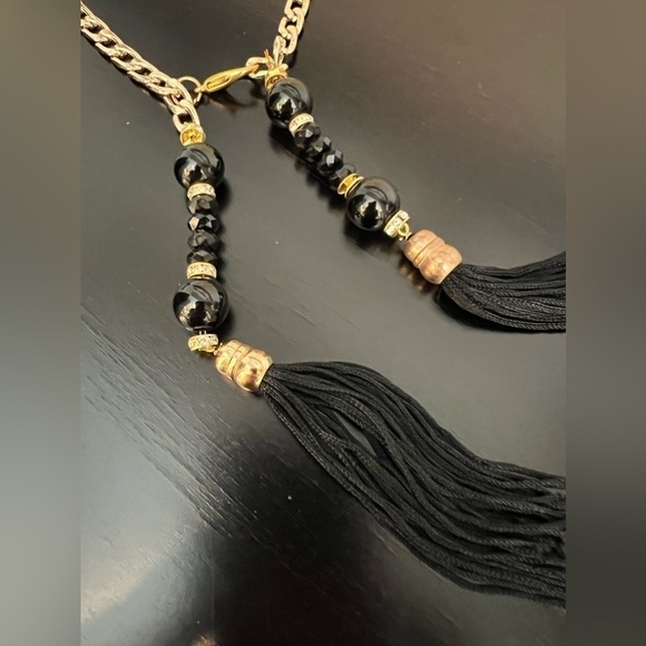 Retro chain belt with beads and tassles accents, black and gold tone - Picture 8 of 9